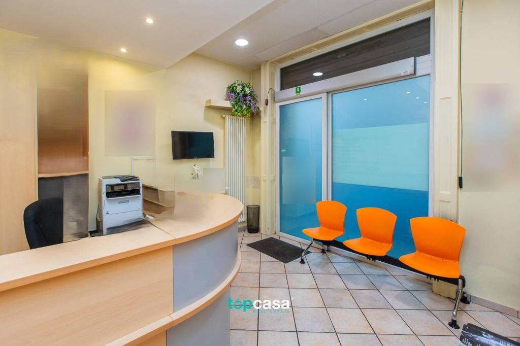 ufficio in vendita a Busto Arsizio
