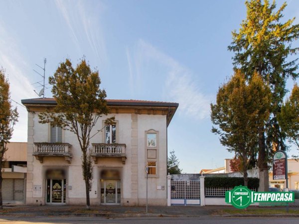 negozio in vendita a Busto Arsizio