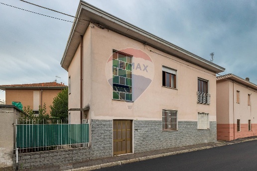 casa indipendente in vendita a Busto Arsizio