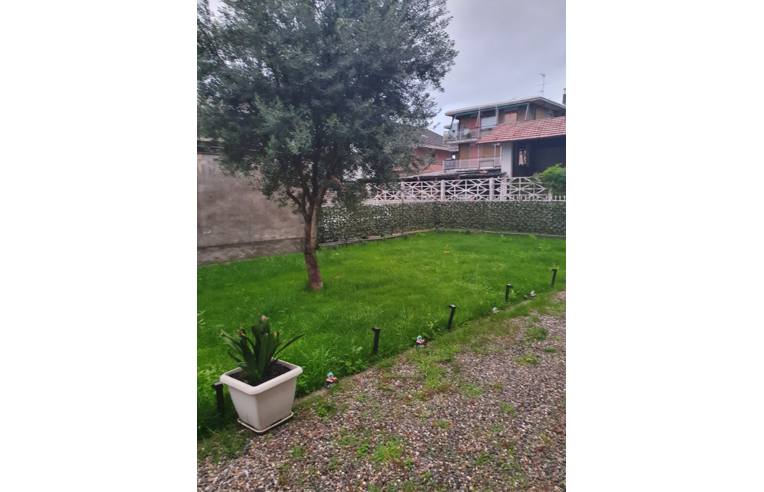 casa indipendente in vendita a Busto Arsizio