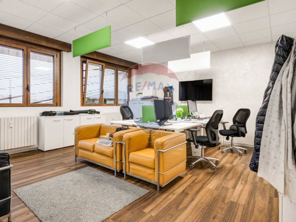 ufficio in vendita a Busto Arsizio