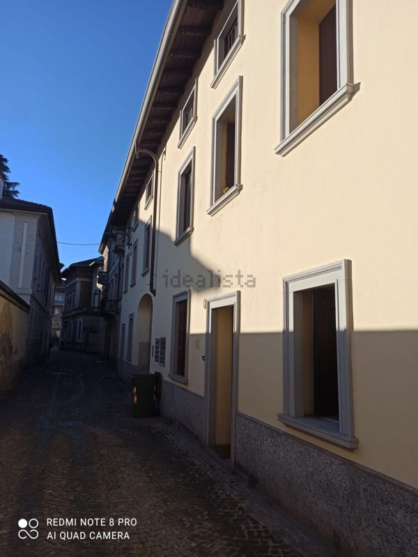 casa indipendente in vendita a Busto Arsizio