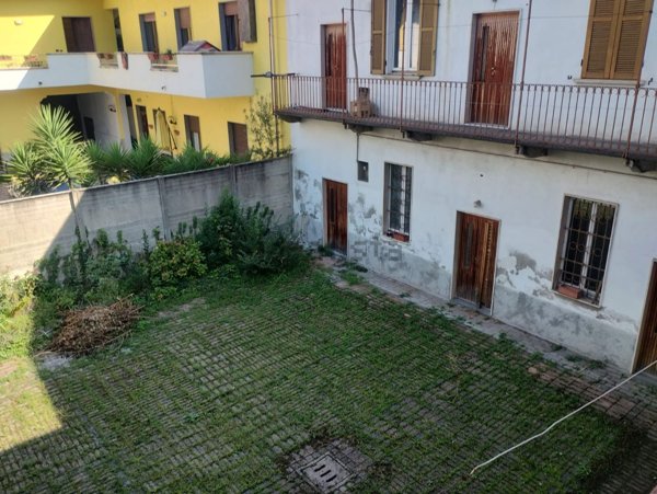 casa indipendente in vendita a Busto Arsizio