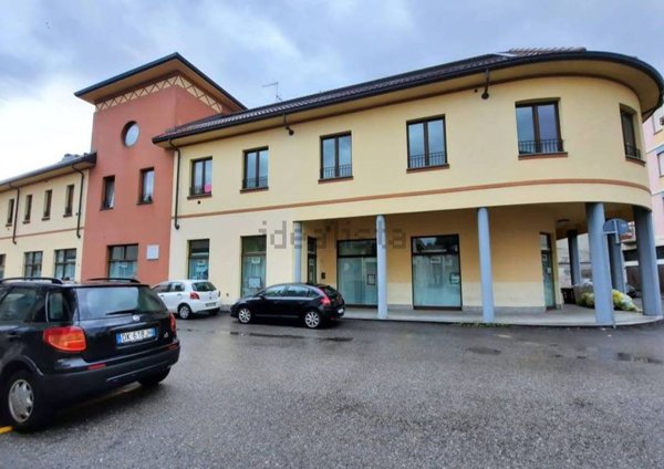 attico in vendita a Busto Arsizio in zona Borsano