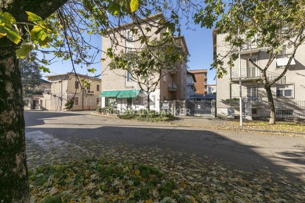 negozio in vendita a Busto Arsizio