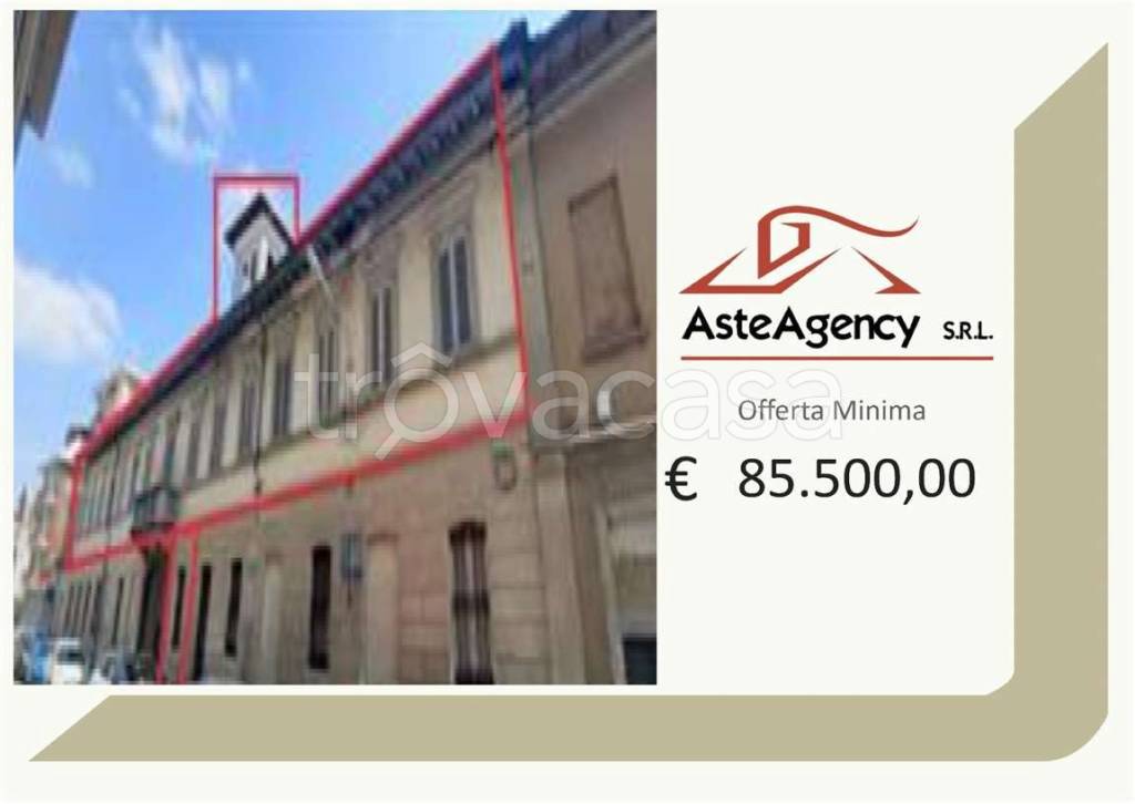 casa indipendente in vendita a Busto Arsizio
