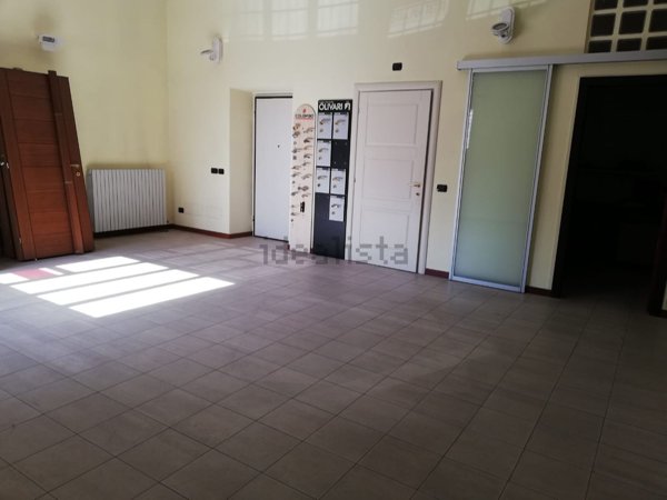 ufficio in vendita a Busto Arsizio