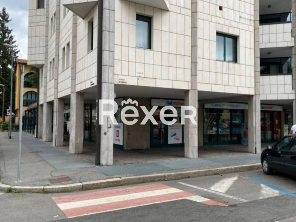 negozio in vendita a Busto Arsizio