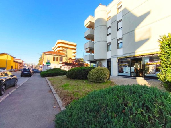 negozio in vendita a Busto Arsizio