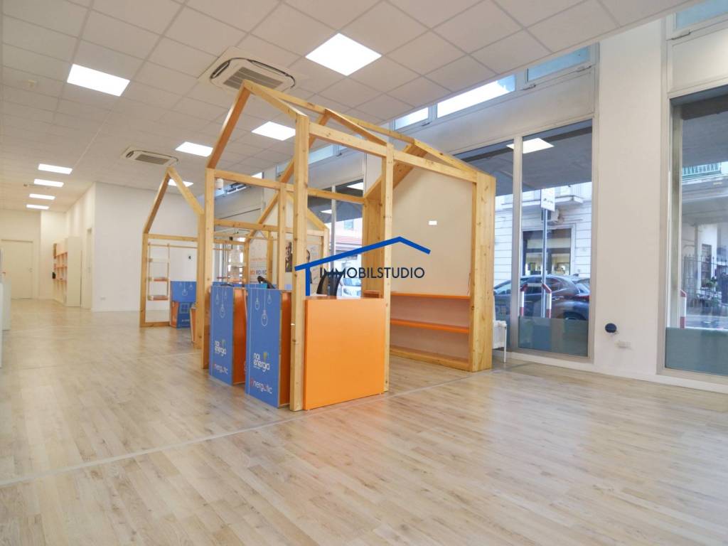 ufficio in vendita a Busto Arsizio