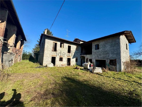 casale in vendita a Busto Arsizio