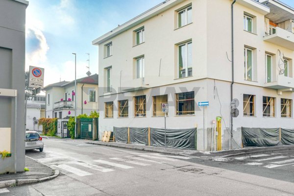 casa indipendente in vendita a Busto Arsizio