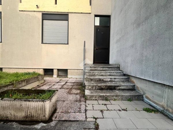 ufficio in vendita a Busto Arsizio