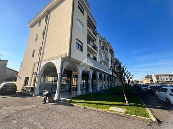 ufficio in vendita a Busto Arsizio