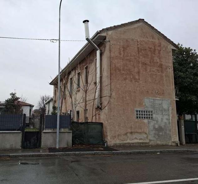 casa indipendente in vendita a Busto Arsizio