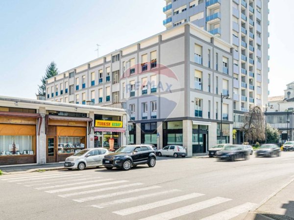 negozio in vendita a Busto Arsizio
