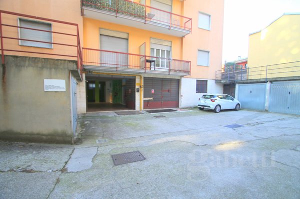 locale di sgombero in vendita a Busto Arsizio