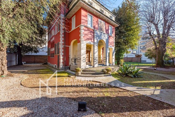 casa indipendente in vendita a Busto Arsizio