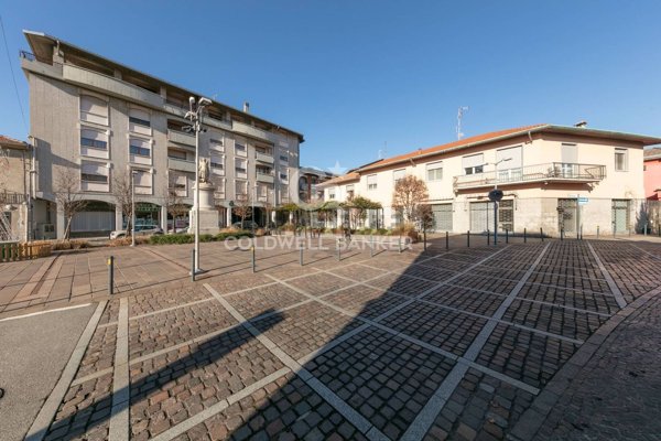 casa indipendente in vendita a Busto Arsizio