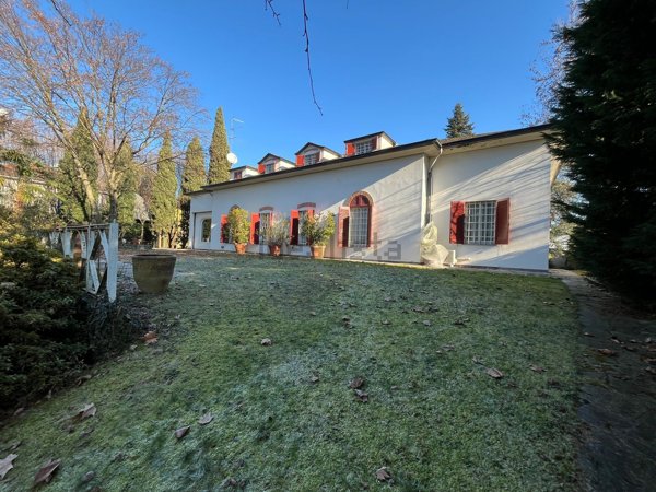 casa indipendente in vendita a Busto Arsizio