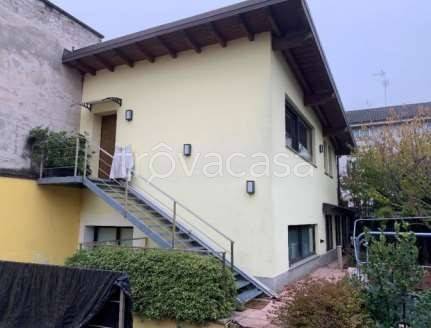 negozio in vendita a Busto Arsizio