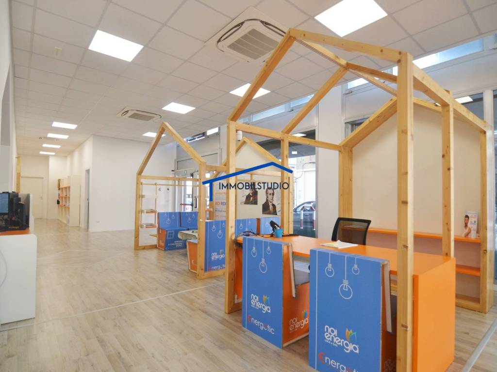 negozio in vendita a Busto Arsizio