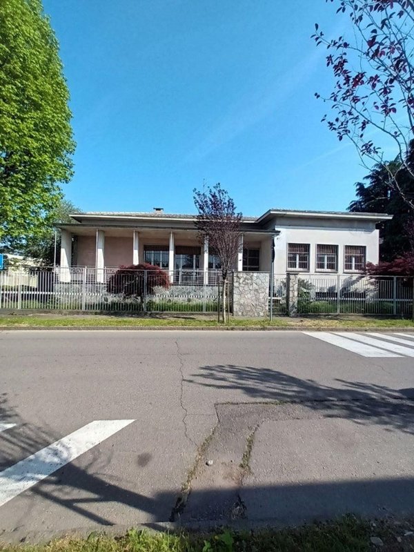 casa indipendente in vendita a Busto Arsizio