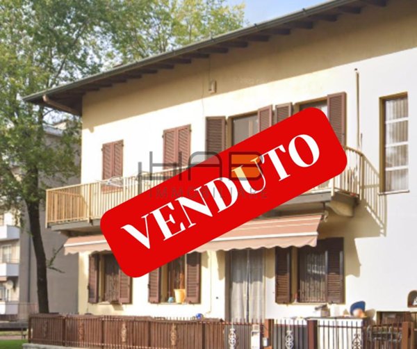casa indipendente in vendita a Busto Arsizio