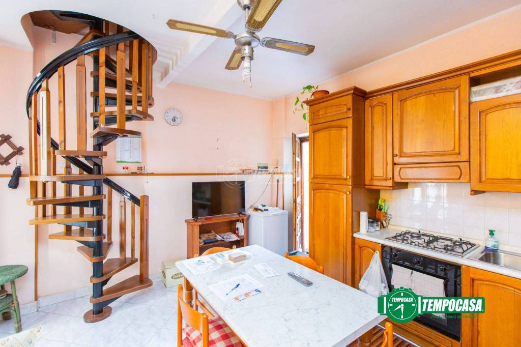 appartamento in vendita a Busto Arsizio in zona Borsano