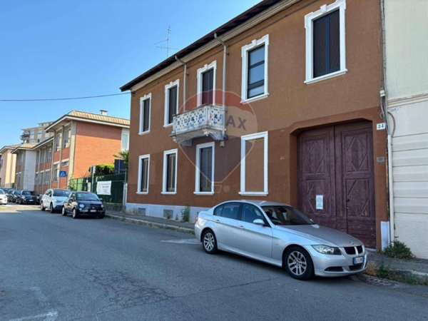 casa indipendente in vendita a Busto Arsizio