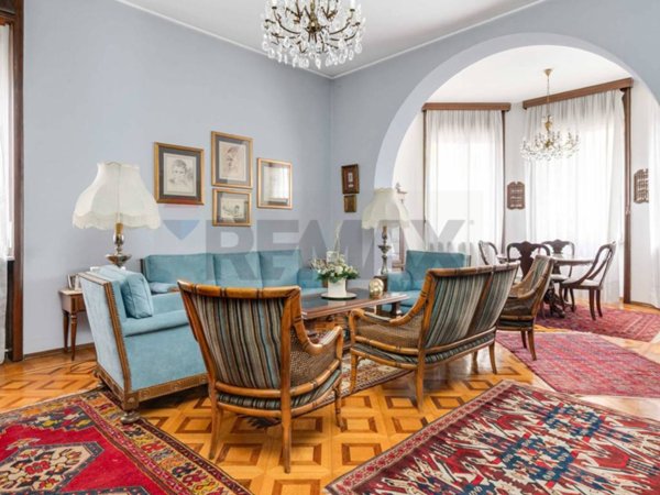 casa indipendente in vendita a Busto Arsizio