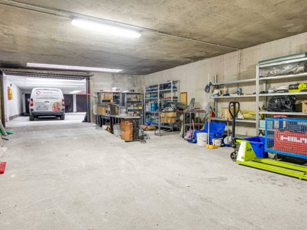 locale commerciale in vendita a Busto Arsizio