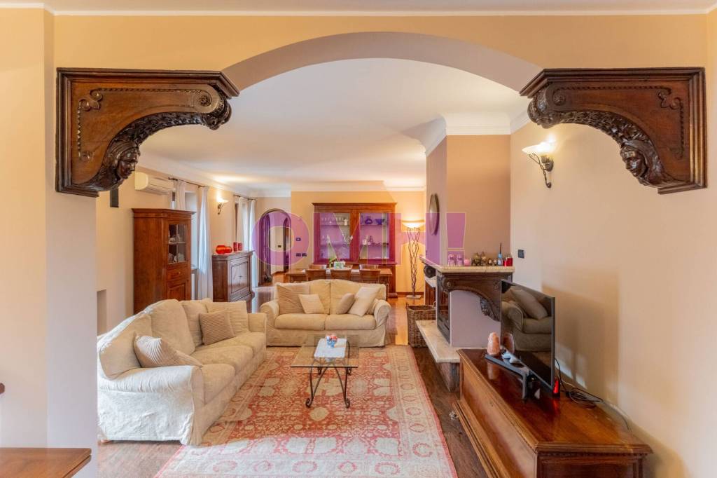 casa indipendente in vendita a Busto Arsizio