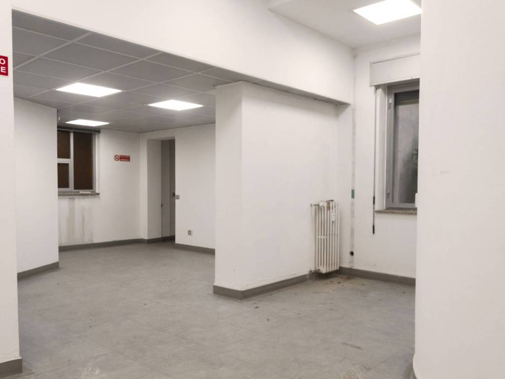 negozio in vendita a Busto Arsizio