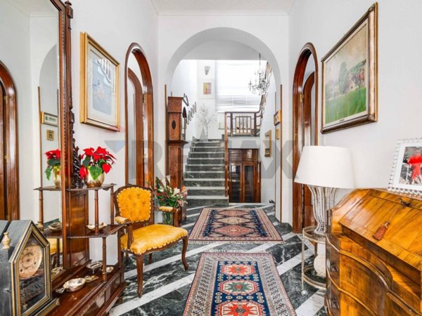 casa indipendente in vendita a Busto Arsizio