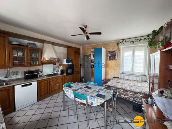 appartamento in vendita a Busto Arsizio in zona Borsano