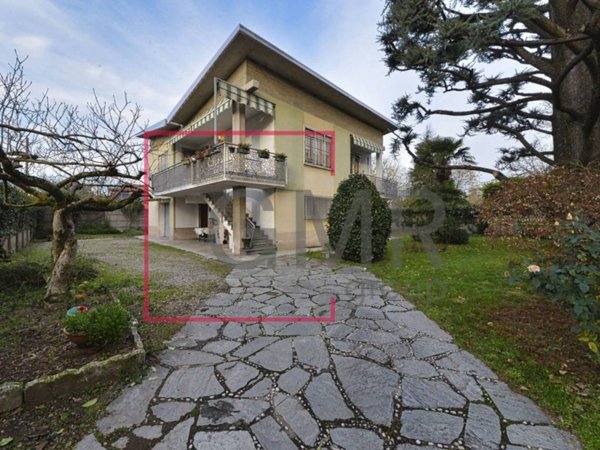 casa indipendente in vendita a Busto Arsizio