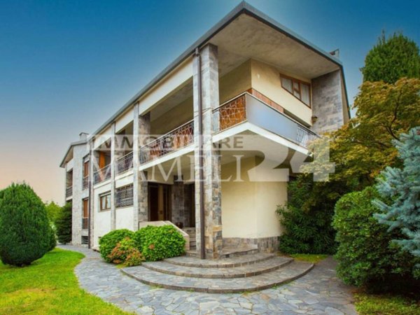 casa indipendente in vendita a Busto Arsizio