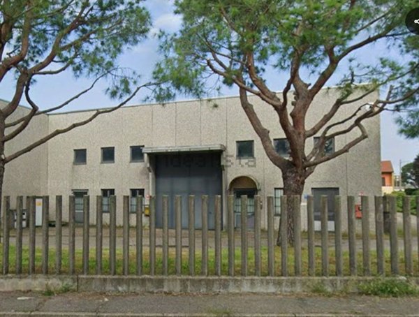 capannone in vendita a Busto Arsizio