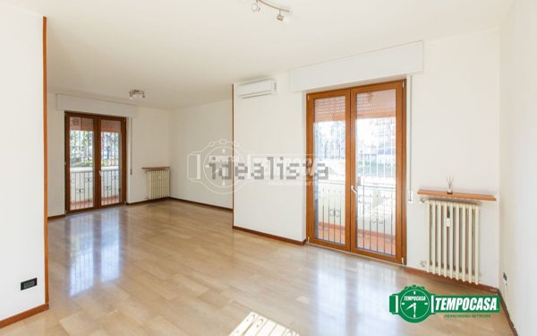 appartamento in vendita a Busto Arsizio in zona Borsano