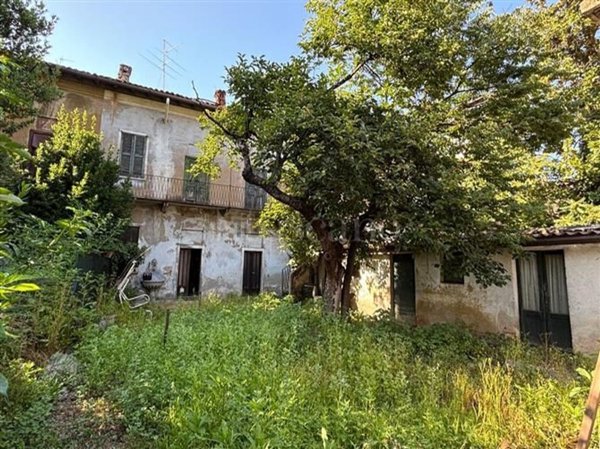 casa indipendente in vendita a Busto Arsizio