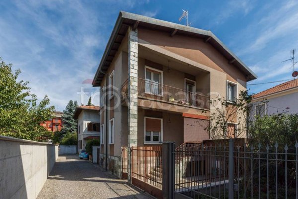 casa indipendente in vendita a Busto Arsizio