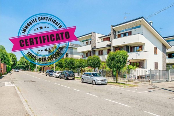 casa indipendente in vendita a Busto Arsizio