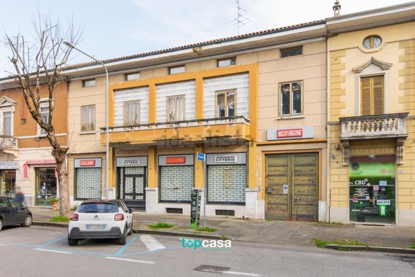 negozio in vendita a Busto Arsizio