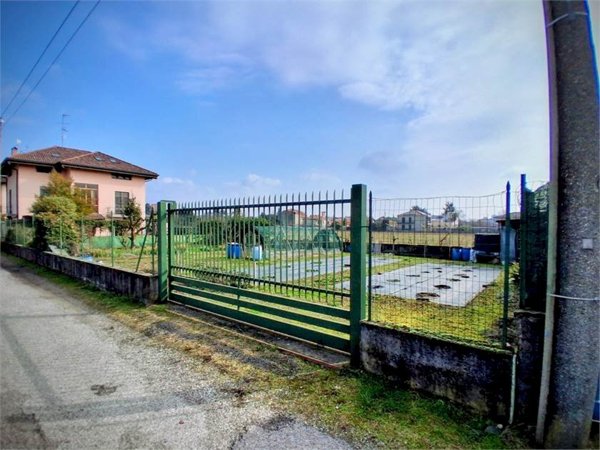terreno edificabile in vendita a Busto Arsizio
