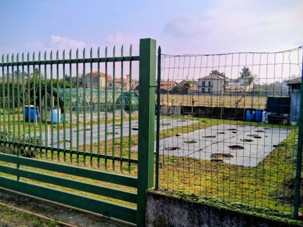 terreno edificabile in vendita a Busto Arsizio