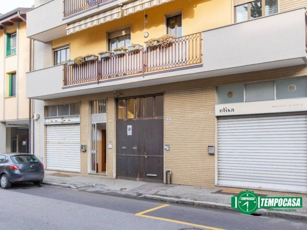 negozio in vendita a Busto Arsizio