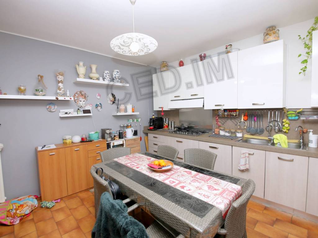 casa indipendente in vendita a Busto Arsizio