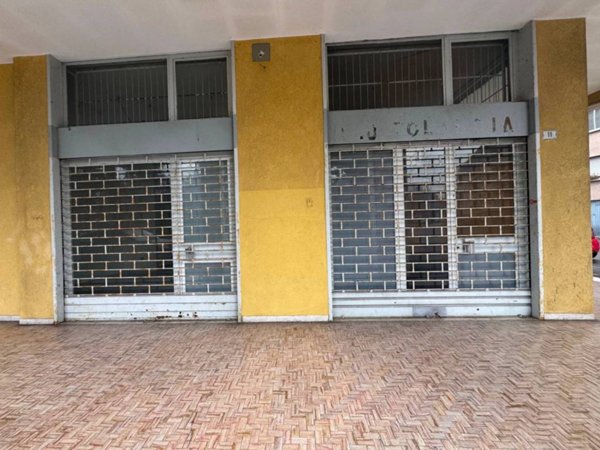 negozio in vendita a Busto Arsizio