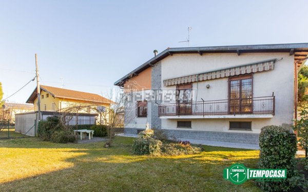 casa indipendente in vendita a Busto Arsizio